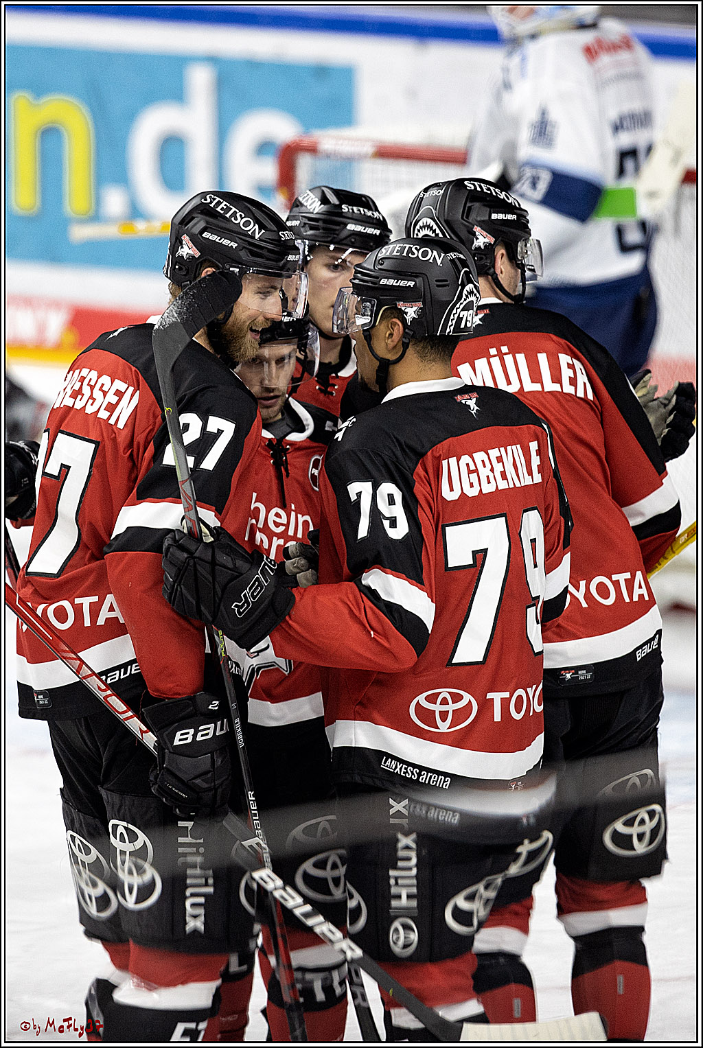 PENNY DEL;  Koelner Haie - Straubing Tigers; Koeln, 15.10.2021